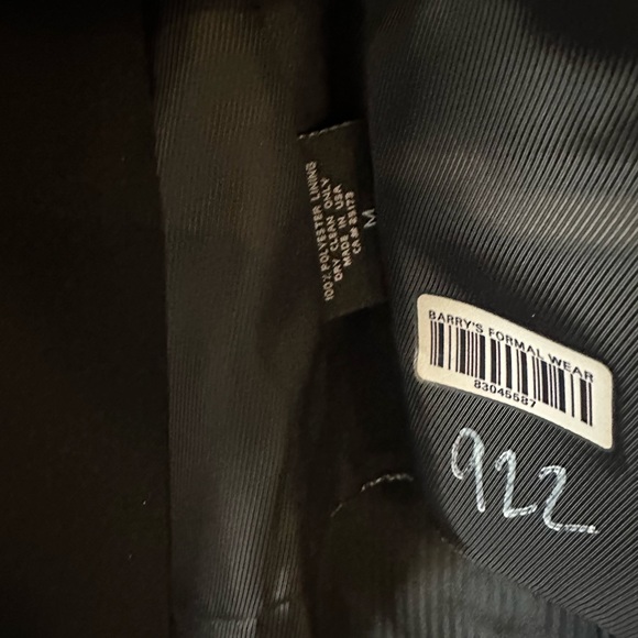 Mens Tuxedo - Picture 3 of 4